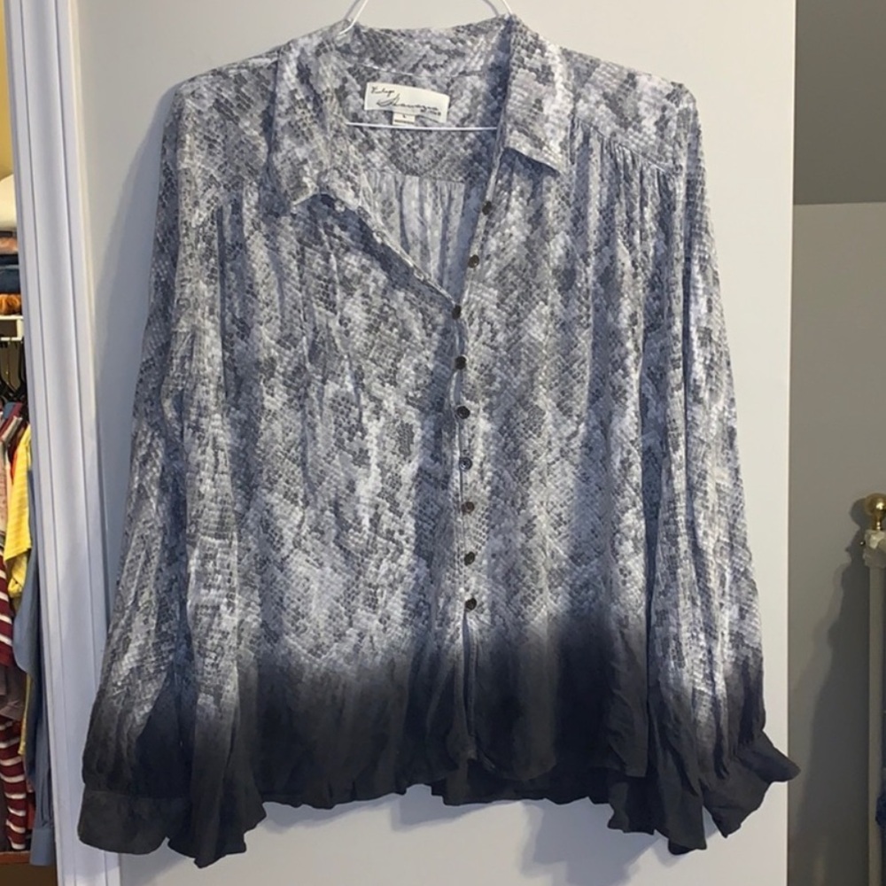 Ombré Grey Snakeskin Button-Down Long Sleeve Flowy Blouse